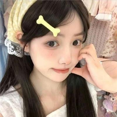 小袋鼠戴茜海报